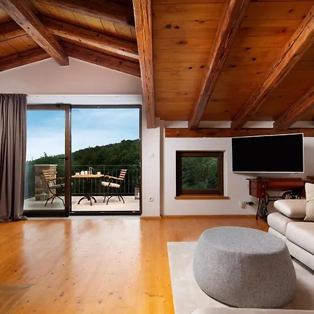 Holiday home Oliti With Pool Moscenice