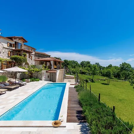 Oliti With Pool *