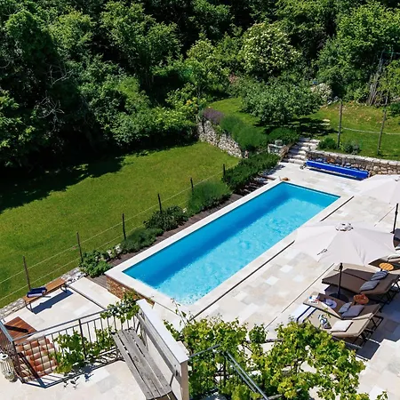 Oliti With Pool