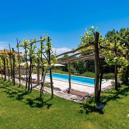Hébergement de vacances Oliti With Pool Moscenice